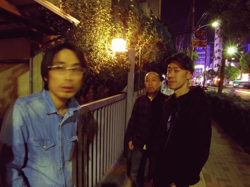 3/7(土)＠HMV record shop渋谷 20:00〜シャイガンティのインストア ライブが決定しました。