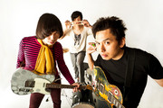 ＜KING BROTHERS「キル ユア アイドル」TOUR 2011＞@高松 DIME